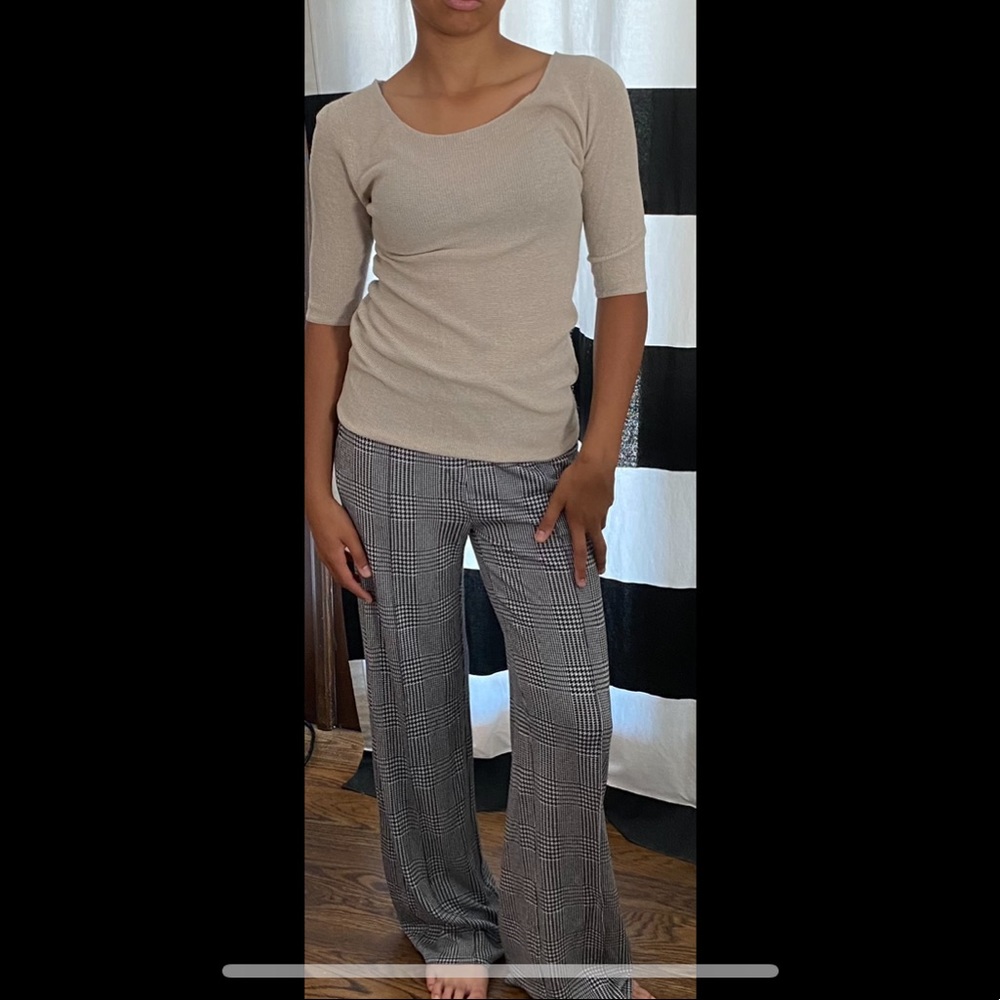Elie Tahari Sweater
